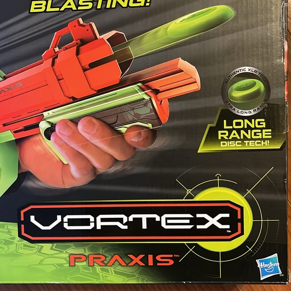 🎄Nerf Vortex Praxis Sonic Green Blaster Gun 10 Disce Pump Action ~ New - Picture 10 of 12